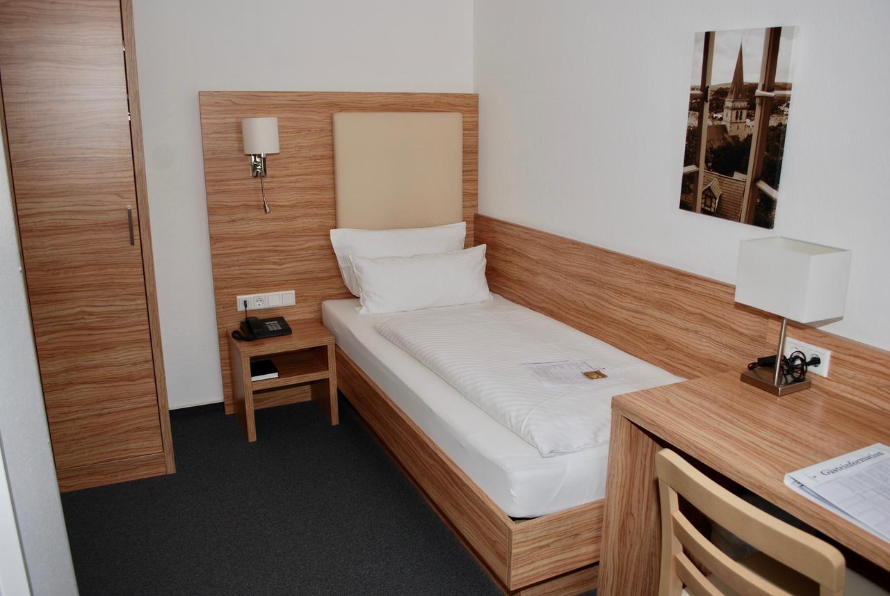 Alt Hotel 3*